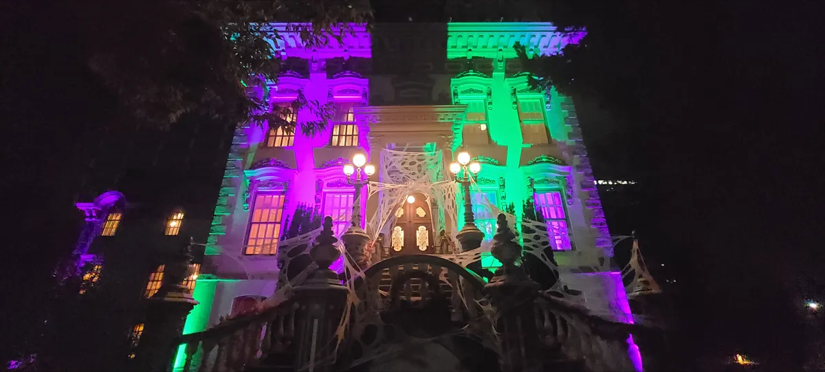 'The Curse of the Gold Miner's Necklace' Halloween Tour at Leland Stanford Mansion — official source image