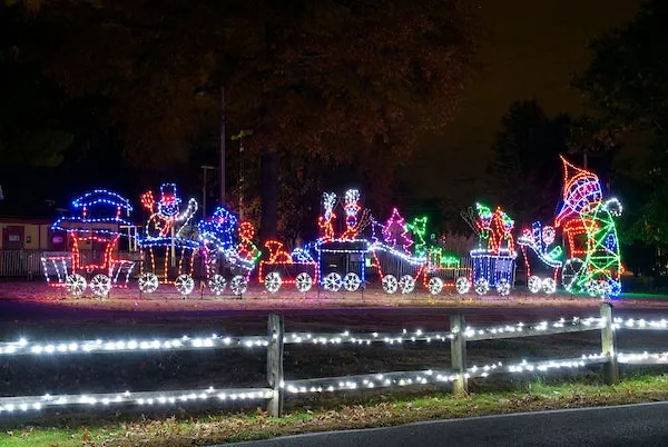 Festival of Lights at Watkins Regional Park — 40th Year — official source image