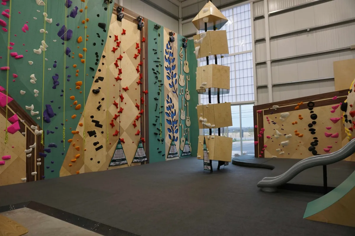Parents Night Out – Crux Climbing Center Pflugerville — program image