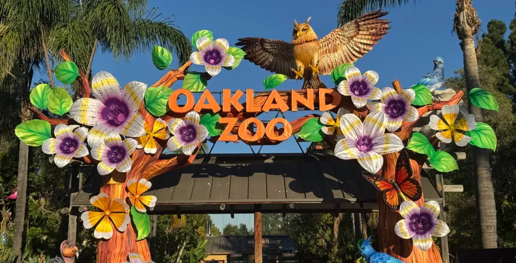 Glowfari 2026–27 at Oakland Zoo — official source image