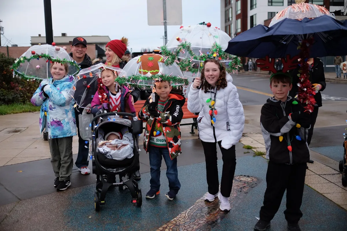 Milwaukie Umbrella Parade and Tree Lighting — official source image