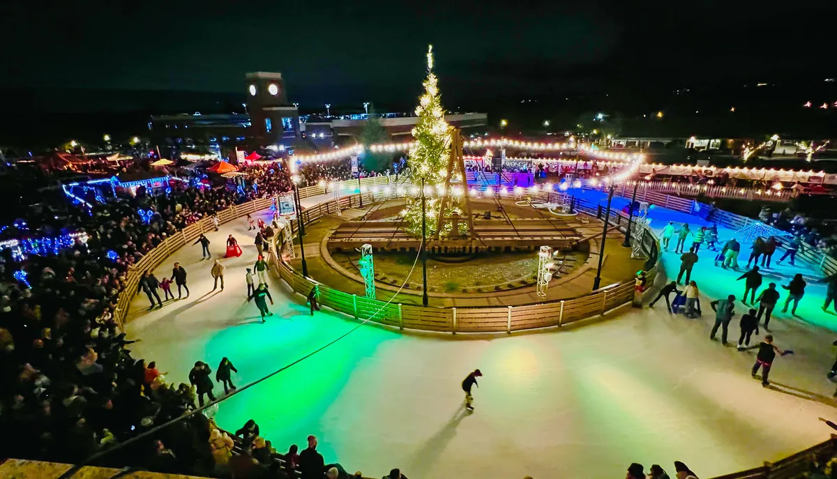 Grown-Ups & Gliders Preschool Skate Class at the Historic Folsom Ice Rink — venue image
