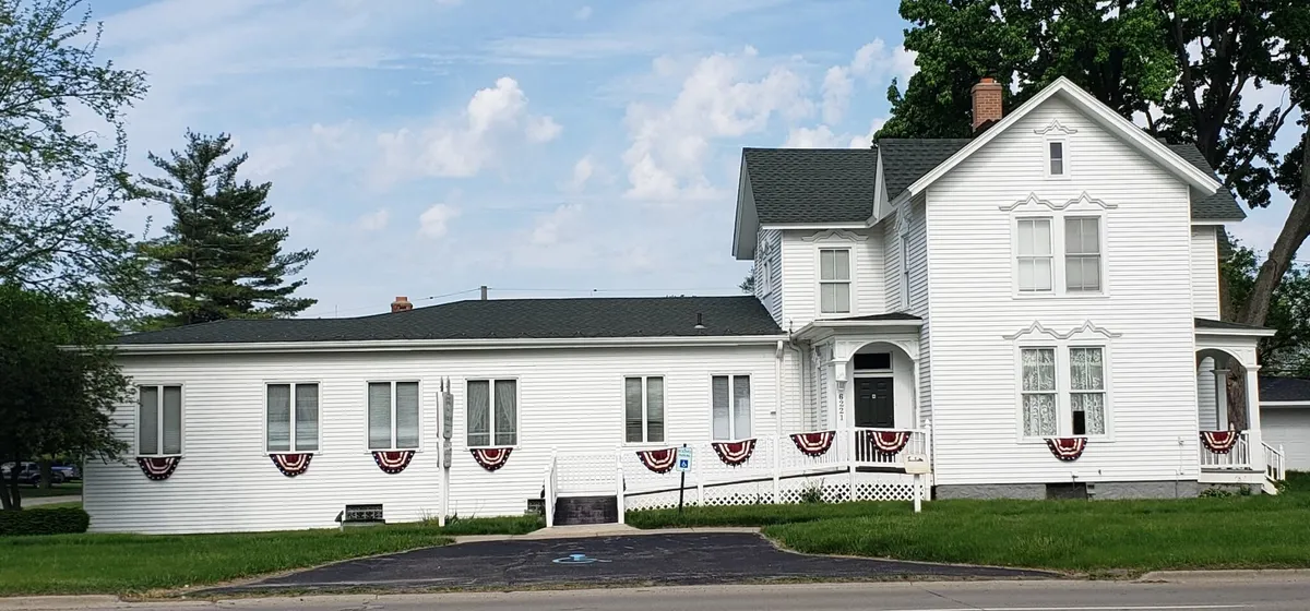 Santa at the Straight Farmhouse — Garden City — venue image
