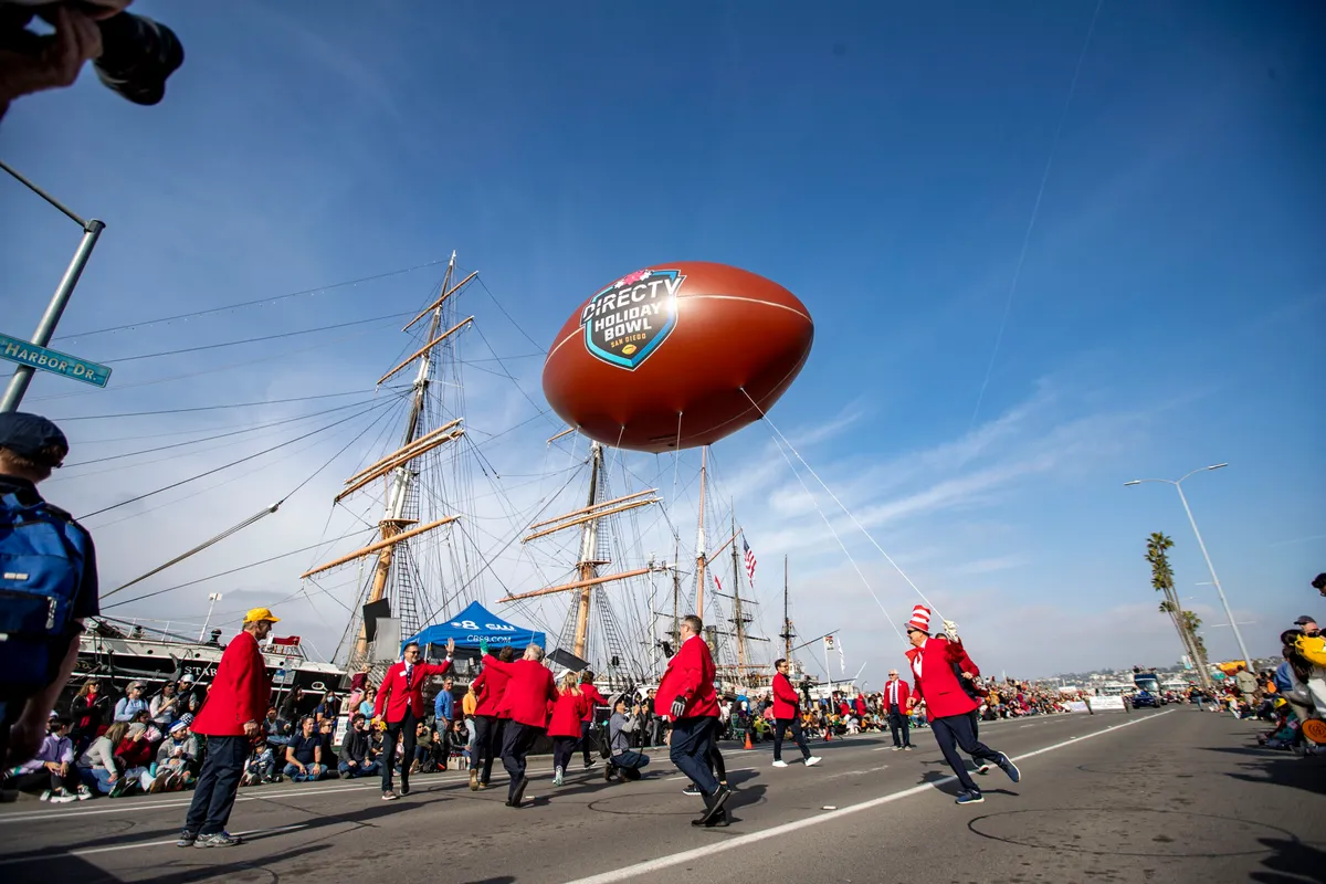 Port of San Diego Holiday Bowl Parade — official source image