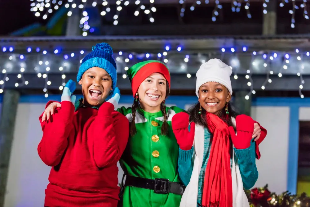 Holiday in the Park — Apollo Beach — official source image