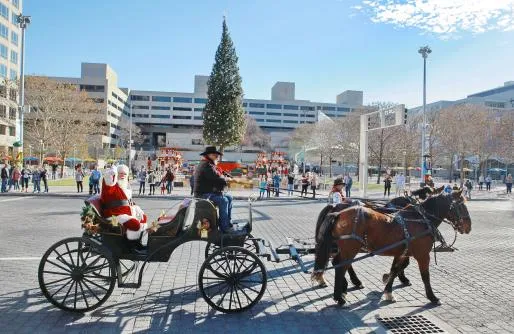 Santa's Arrival at Crown Center — official source image