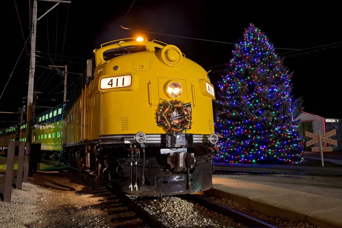 Happy Holiday Railway at the Illinois Railway Museum — official source image