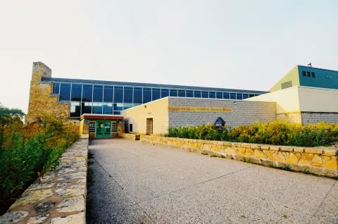 Minnesota Valley National Wildlife Refuge – Bloomington Education and Visitor Center — official source image