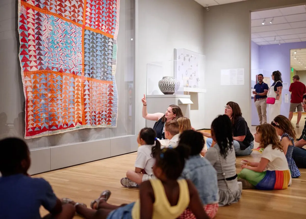 Art Kids Tours — program image