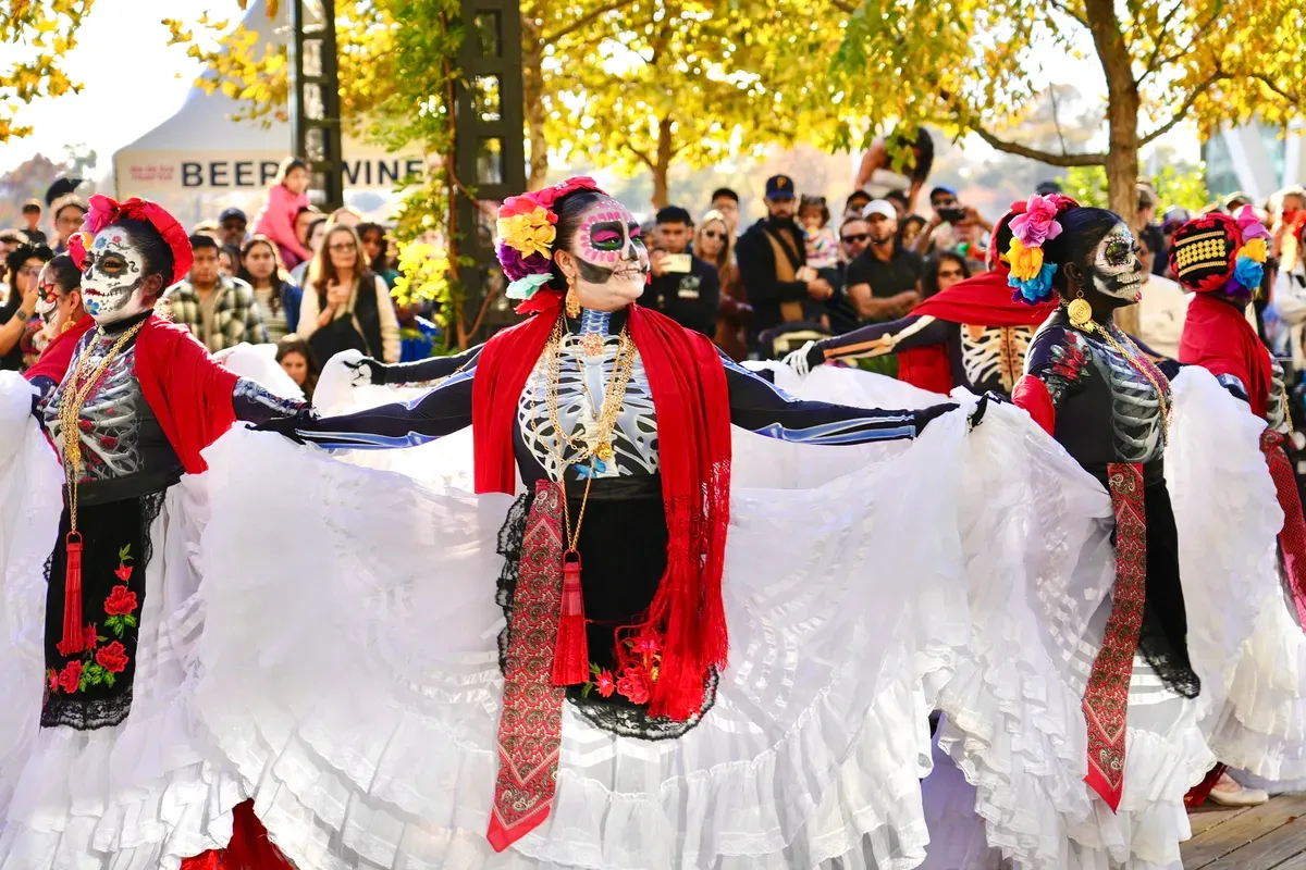 Celebración Día de los Muertos at The Wharf — official source image