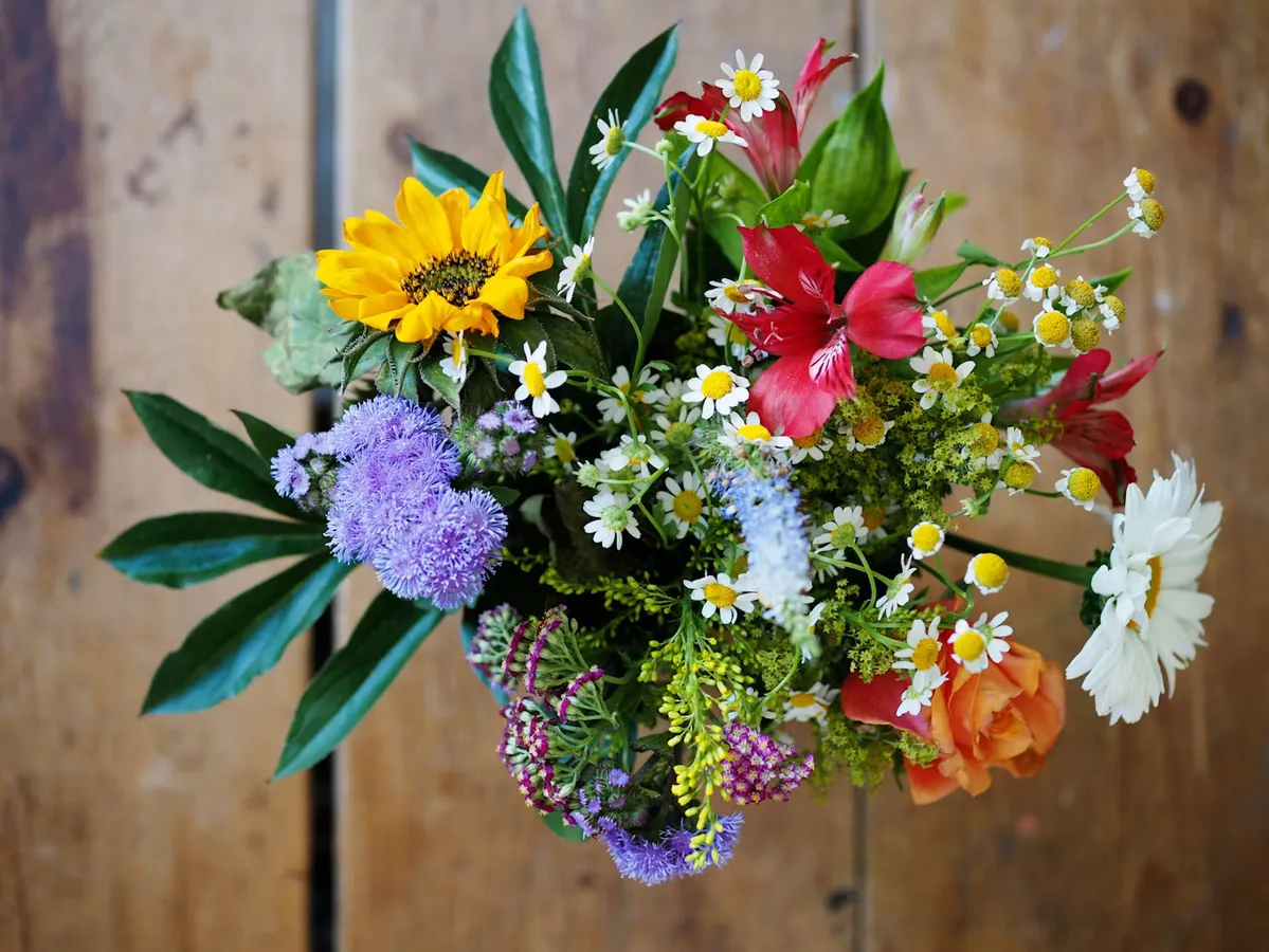 Girls Nature Workshop — Beyond the Bouquet — official source image