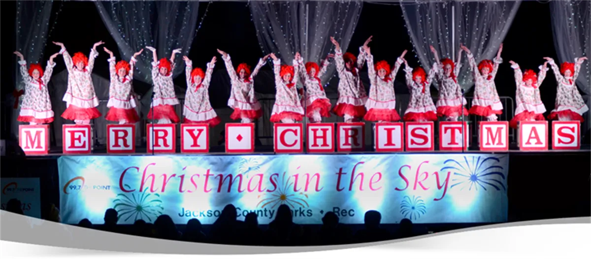 Christmas in the Sky at Longview Lake Beach — official source image