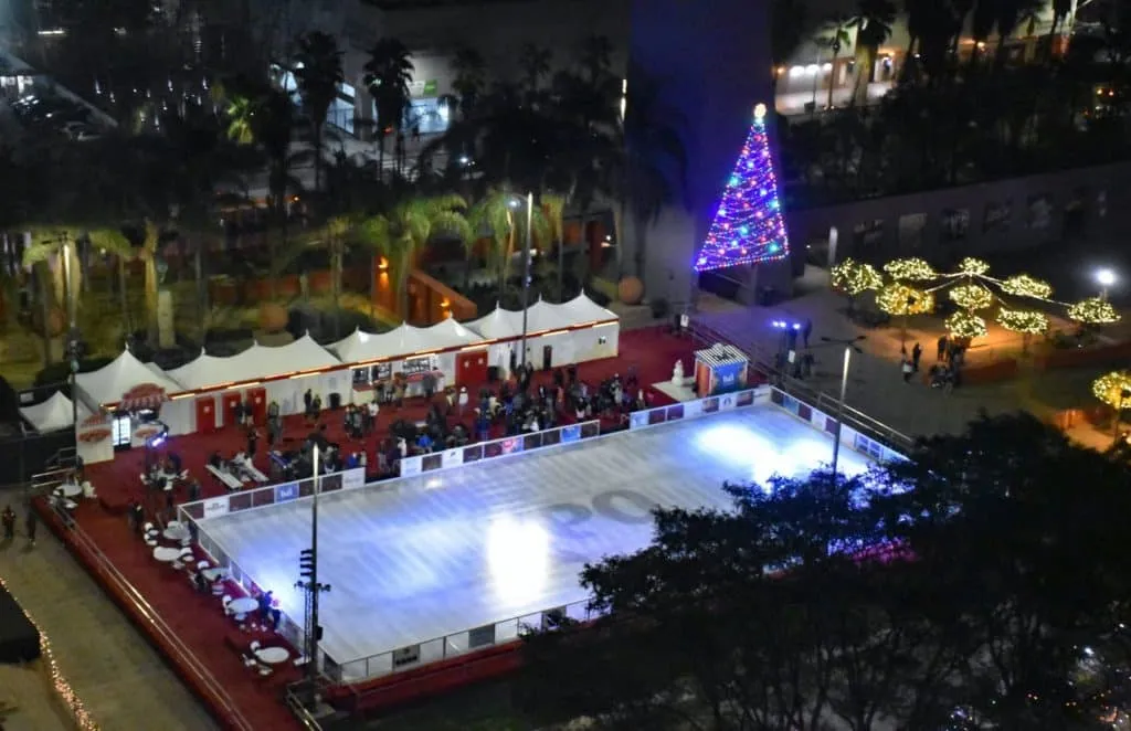 Safeway Holiday Ice Rink in Union Square — official source image