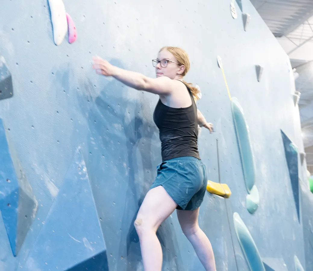 Seasonal youth climbing classes (Pebbles to Senders) – Austin Bouldering Project Westgate — program image