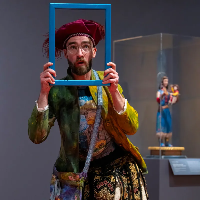 Foxy and Shmoxy: Art Detectives — official source image