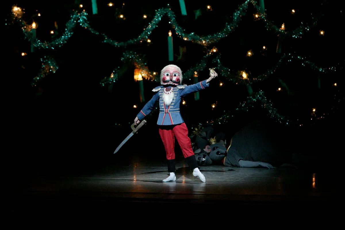 George Balanchine's The Nutcracker — New York City Ballet — official source image