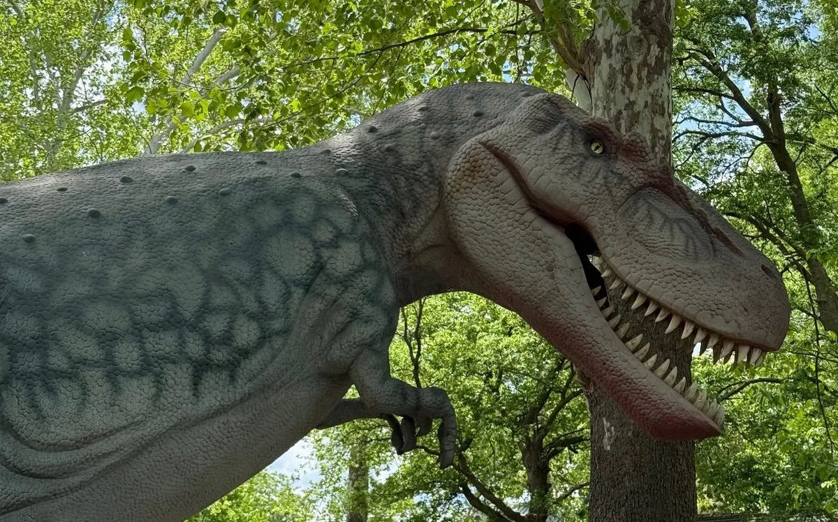 Dinosaurs Live! and Sensory-Friendly Dinosaurs Quiet — program image