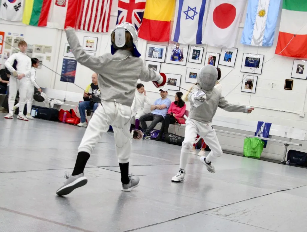 DC Fencers Club Youth Beginner Epee and Sabre — program image
