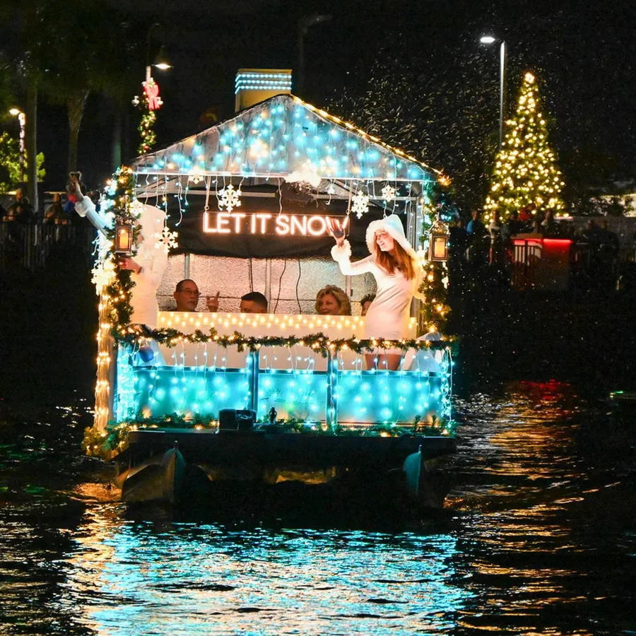 Holiday Boat Parade on Lake Wellington — official source image