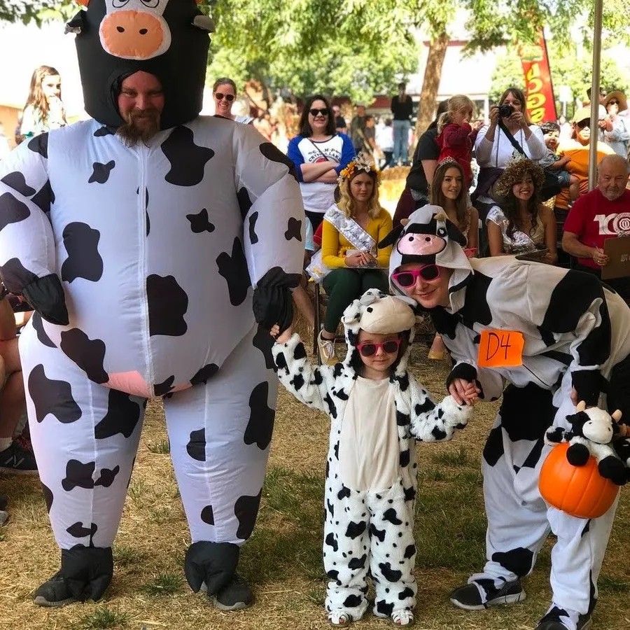 Annual Costume Contest and Parade at Bates Nut Farm — official source image