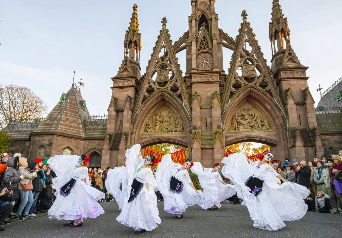 Day of the Dead Family Celebration at Green-Wood — official source image