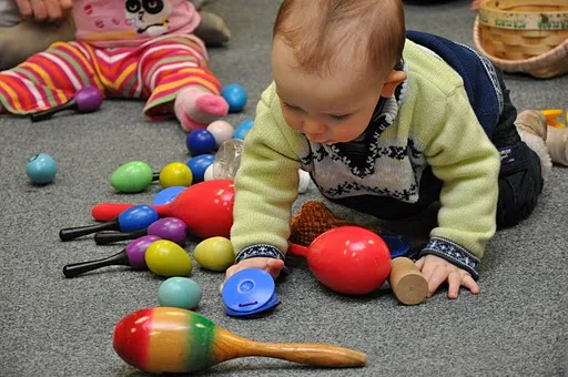 Tiny Tunes early childhood music class (ages 0-4 with caregiver) — program image
