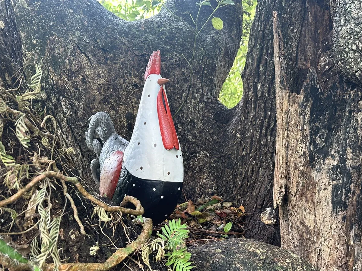 Fall Into The Gardens & Garden Chicken Hunt — official source image
